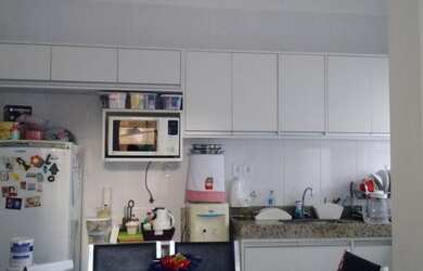 Imagem: A casa possui 5 Dormitórios, 3 Banheiros, 2 Vagas na garagem