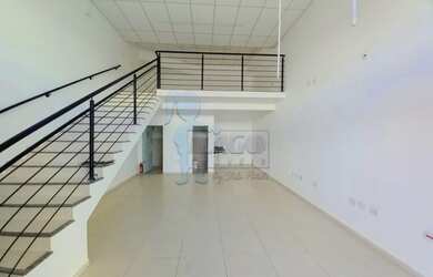 Imagem: O depósito possui 2 Vagas na garagem e 233m² de Área e está