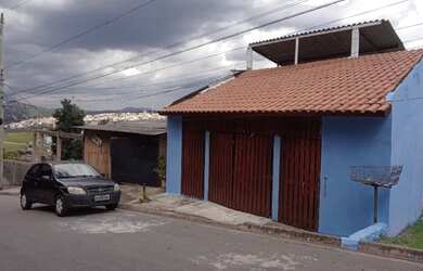 Imagem: A casa à venda possui 4 Dormitórios, 4 Banheiros, 1 Vaga na