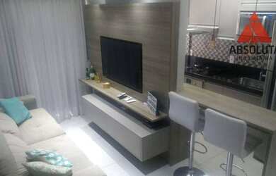 Imagem: O apartamento possui 2 Dormitórios, 1 Banheiro, 1 Vaga na garagem