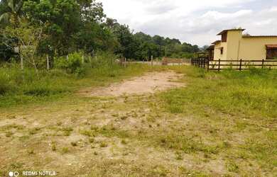 Imagem: O terreno possui 240m² de Área e está localizado em Xerém