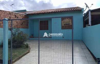 Imagem: A casa possui 2 Dormitórios, 1 Banheiro, 1 Vaga na garagem