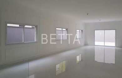 Imagem: A casa em condomínio possui 3 Dormitórios, 3 Banheiros, 4