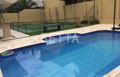 Imagem: A casa em condomínio possui 3 Dormitórios, 4 Banheiros, 3