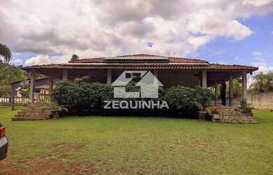 Imagem 2: Residencial - Centro. Piscina, Churrasqueira, Varandae350m² de Área