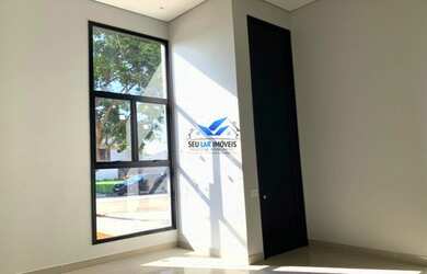 Imagem 2: CASA TERREA, 03 SUITES / COM PLANEJADOS NO COND. DE MÔNACO