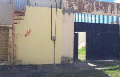 Imagem: O depósito possui 4-0m² de Área e está localizado em Pajuçara