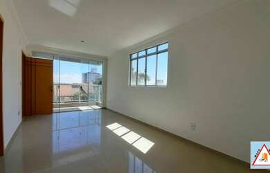 Imagem: O apartamento possui 4 Dormitórios, 3 Banheiros, 2 Vagas na