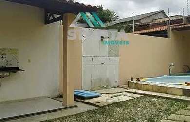 Imagem: A casa possui 3 Dormitórios, 2 Banheiros, 3 Vagas na garagem