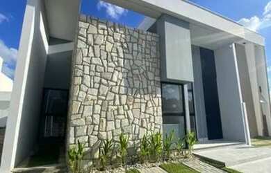 Imagem: A casa em condomínio possui 3 Dormitórios, 2 Banheiros, 2