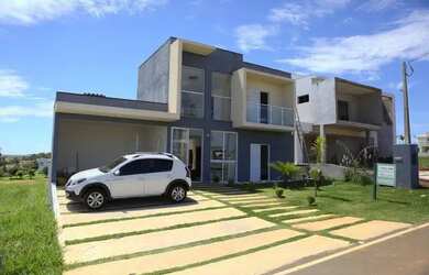 Imagem: Sobrado a venda setor Marina no Condomínio Riviera de Santa