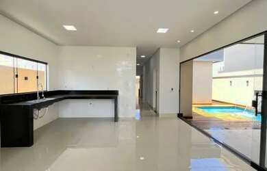 Imagem 5: Casa no Jardins Bolonha. Piscina, Churrasqueira, VarandaeGuarda roupa