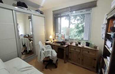 Imagem: O apartamento possui 2 Dormitórios, 2 Banheiros, 1 Vaga na