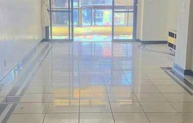 Imagem: O apartamento possui 4 Dormitórios, 5 Banheiros, 2 Vagas na