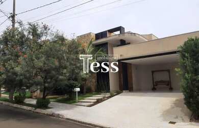 Imagem: A casa em condomínio possui 3 Dormitórios, 4 Banheiros, 2