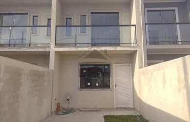 Imagem: A casa possui 3 Dormitórios, 1 Banheiro, 1 Vaga na garagem