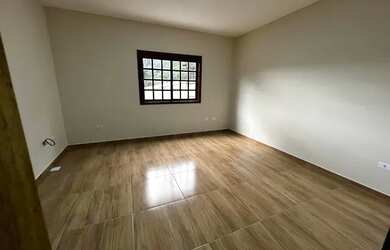 Imagem 8: Sobrado novo para locação dentro de condominio em Guararema