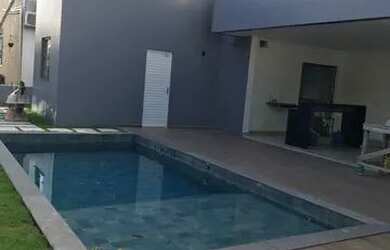 Imagem: A casa em condomínio possui 4 Dormitórios, 5 Banheiros, 4