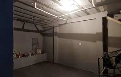 Imagem: A casa possui 3 Dormitórios, 1 Banheiro e está localizado