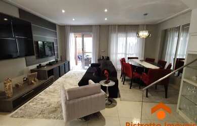 Imagem: A casa em condomínio possui 3 Dormitórios, 4 Banheiros, 2