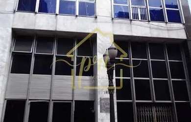 Imagem: O depósito possui 300m² de Área e está localizado em Centro