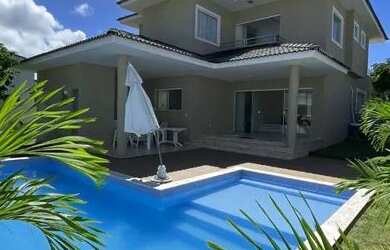 Imagem: A casa em condomínio possui 4 Dormitórios, 5 Banheiros, 4