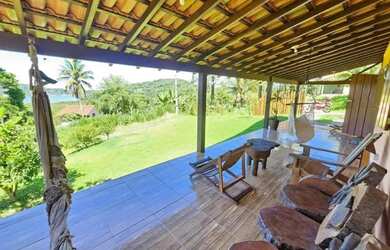 Imagem 7: Casa terrea com vista para o mar em Paraty