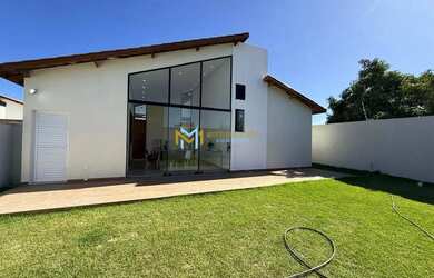 Imagem: A casa possui 3 Dormitórios, 2 Banheiros, 112m² de Área e