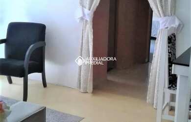 Imagem 3: Apartamento com 2 quartos para alugar no bairro Camaquã