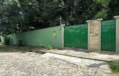 Imagem: A casa possui 5 Dormitórios, 5 Banheiros, 4 Vagas na garagem