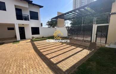 Imagem: A casa em condomínio possui 3 Dormitórios, 4 Banheiros, 2