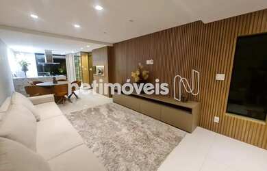 Imagem: O depósito para alugar possui 2 Vagas na garagem e 270m² de