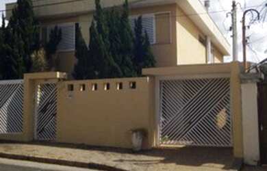 Imagem: A casa em condomínio possui 4 Dormitórios, 4 Banheiros, 4