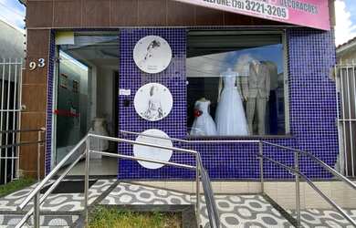 Imagem: O depósito possui 2 Vagas na garagem e 250m² de Área e está