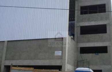 Imagem: O depósito possui 5 Vagas na garagem, 831m² de Área e está