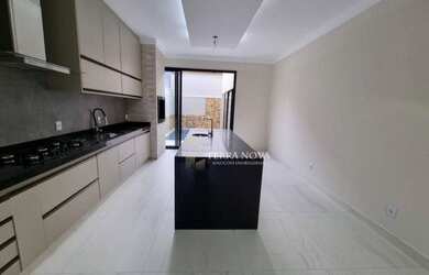 Imagem: A casa em condomínio possui 3 Dormitórios, 4 Banheiros, 4