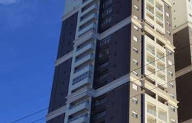 Imagem: O apartamento possui 1 Dormitório, 2 Banheiros, 1 Vaga na garagem