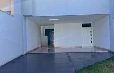 Imagem 1: Casa sobrado no Cardoso em Aparecida de Goiania