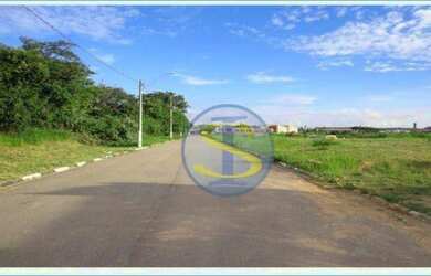 Imagem: O terreno possui 240m² de Área e está localizado em Vila