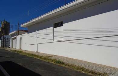 Imagem: O apartamento possui 3 Dormitórios, 3 Banheiros, 10m² de Área