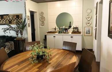 Imagem: O apartamento possui 3 Dormitórios, 5 Banheiros, 1 Vaga na