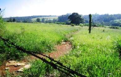 Imagem: O terreno possui 40.600m² de Área e está localizado em Vila