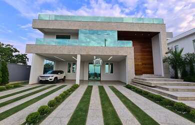 Imagem: A casa em condomínio possui 5 Dormitórios, 5 Banheiros, 5