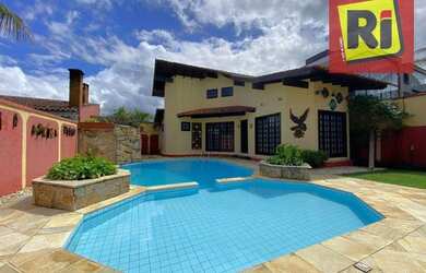 Imagem: A casa em condomínio possui 4 Dormitórios, 4 Banheiros, 5