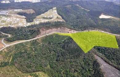 Imagem: O terreno possui 93138m² de Área e está localizado em Tamboré