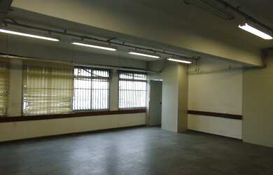 Imagem: A casa possui 1 Dormitório, 1 Banheiro, 109m² de Área e