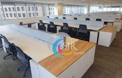 Imagem: O depósito possui 5 Vagas na garagem, 1.809m² de Área e