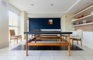 Imagem: O apartamento possui 2 Dormitórios, 2 Banheiros, 1 Vaga na