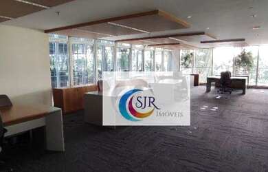 Imagem: O depósito possui 5 Vagas na garagem, 2100m² de Área e Imóvel