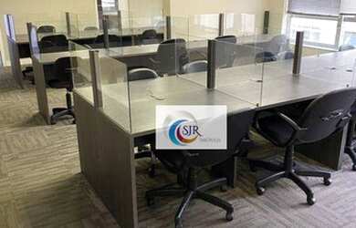 Imagem: O depósito possui 4 Vagas na garagem, 160m² de Área e está